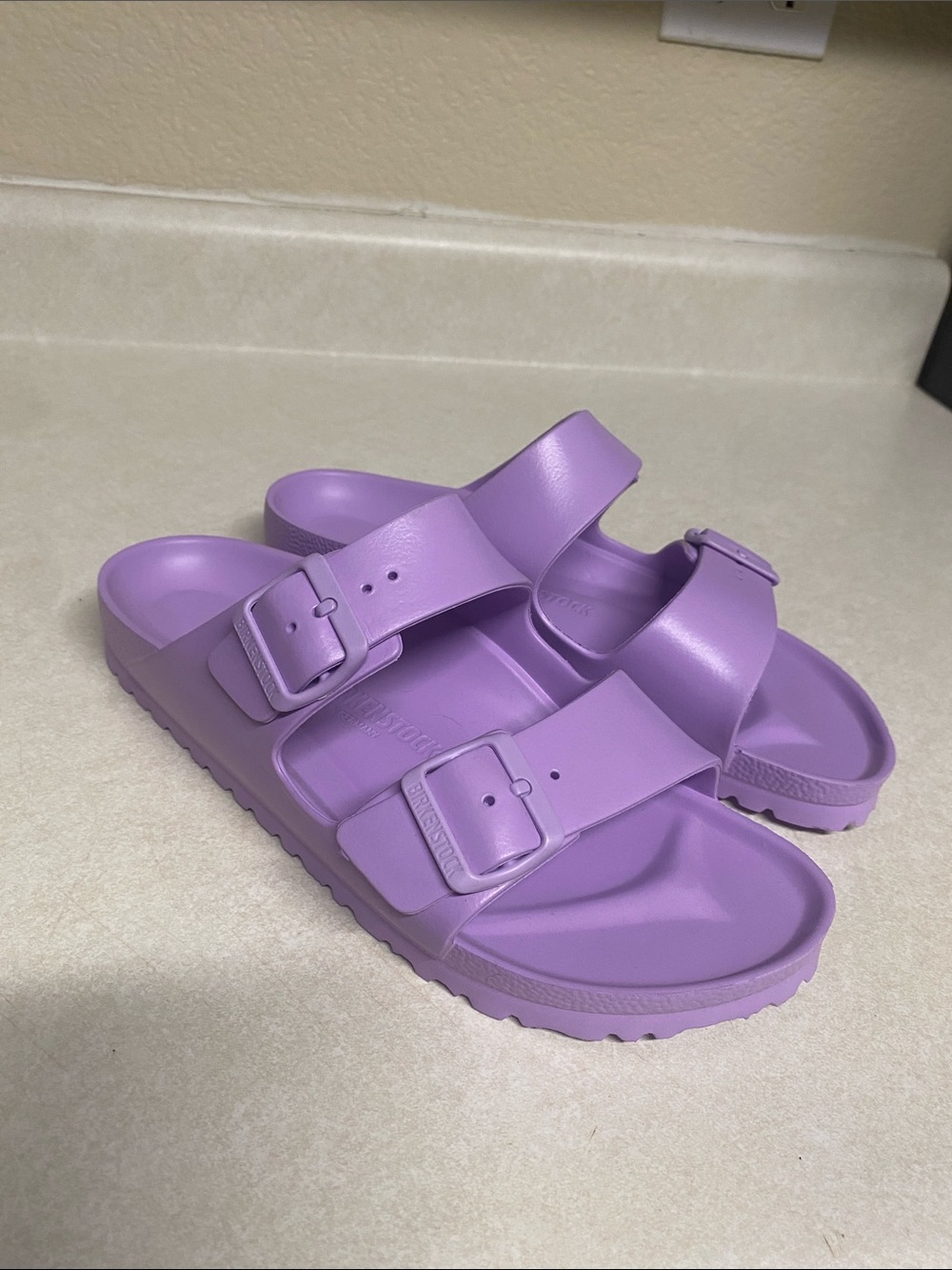 Birkenstock women’s Arizona sandals purple